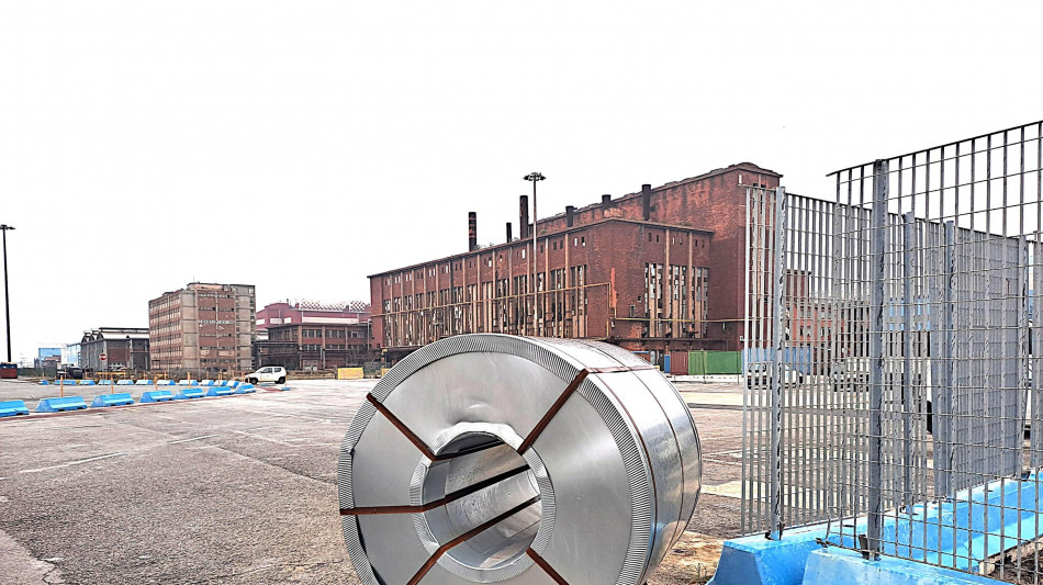 Urso, confronto con Flacks e Jindal per offerta pi&ugrave; significativa su ex Ilva