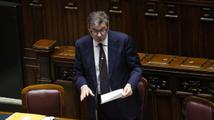 Giorgetti, 'le banche tornino dedicarsi a risparmio e credito'