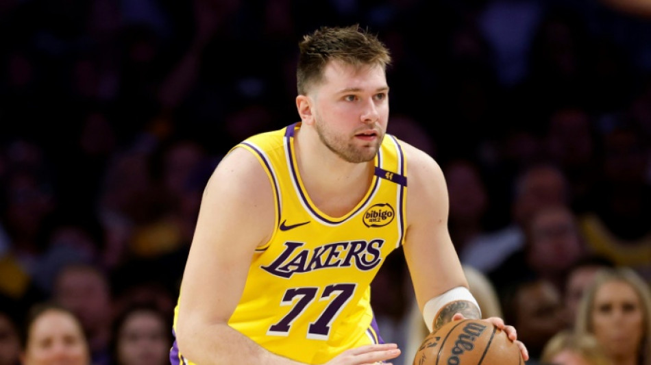 Luka Doncic assina extensão de contrato com o Los Angeles Lakers