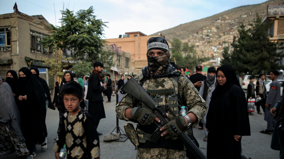 Governo Talebano, 'decine di vittime civili in attacco pakistano'
