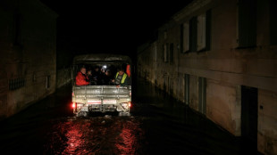 Crues: rentr&eacute;e scolaire quasi "normale", vigilance rouge maintenue dans l'ouest