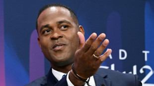 Holand&ecirc;s Patrick Kluivert &eacute; o novo t&eacute;cnico da sele&ccedil;&atilde;o da Indon&eacute;sia