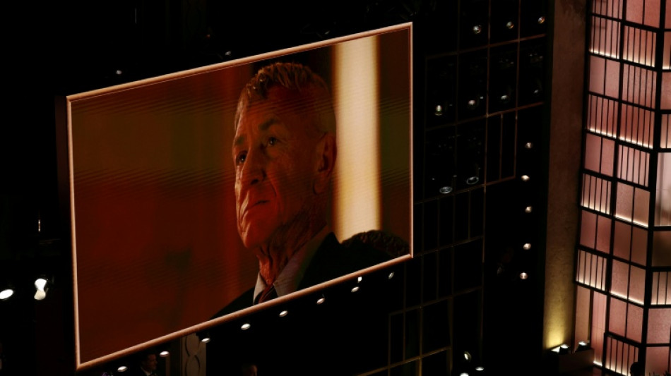 Sean Penn, ganador de un tercer &Oacute;scar, se encuentra en Kiev