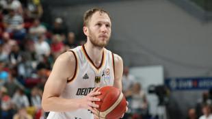 Vor Achtelfinale gegen Montenegro: DBB-Team schl&auml;gt Ungarn