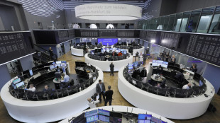 Borsa: l'Europa termina debole, Francoforte la peggiore (-1,37%)