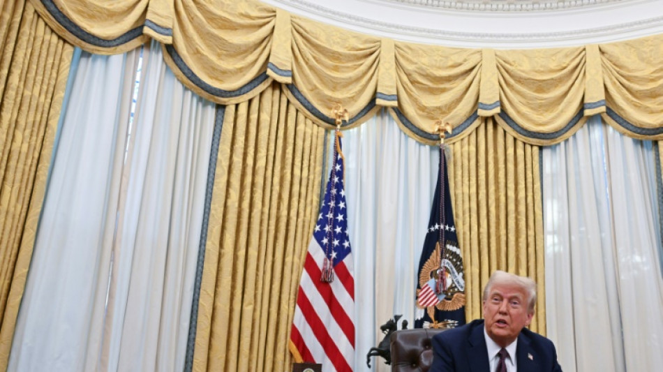 Trump va en Californie, la Maison Blanche met en sc&egrave;ne des arrestations de migrants