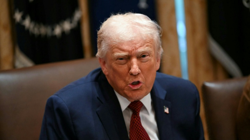 Trump anuncia ayuda de USD 12.000 millones para agricultores afectados por aranceles