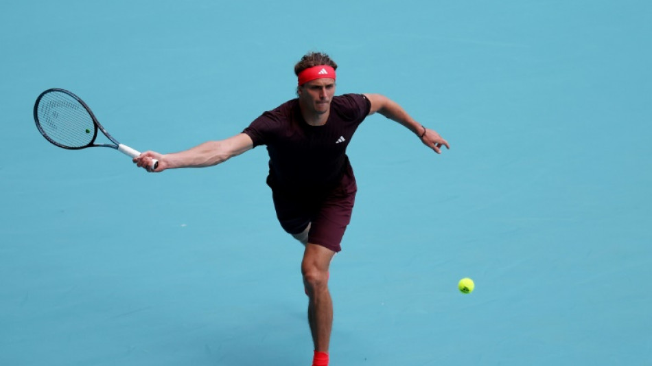 Favoritos, Zverev e Sabalenka avan&ccedil;am em Miami; Gauff &eacute; eliminada