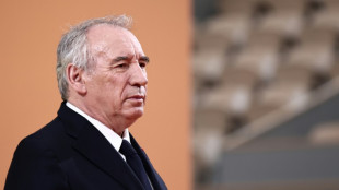 Vote de confiance: quand le "boomer" Fran&ccedil;ois Bayrou pr&eacute;sente sa carte jeunes