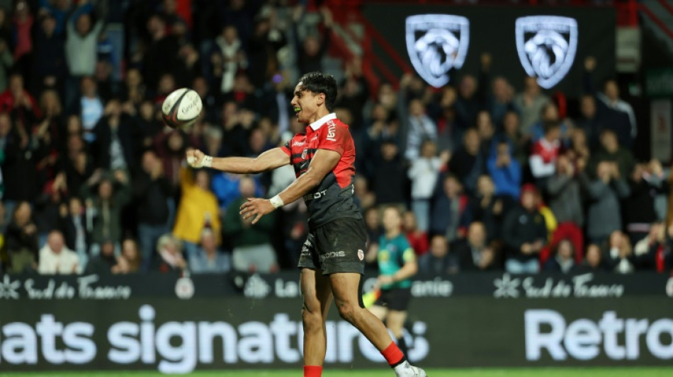 Italy's Capuozzo inspires Toulouse to Racing win