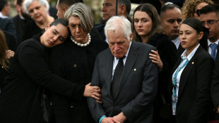 El padre de Miguel Uribe lo reemplazar&aacute; como precandidato en las elecciones de 2026 en Colombia tras su magnicidio