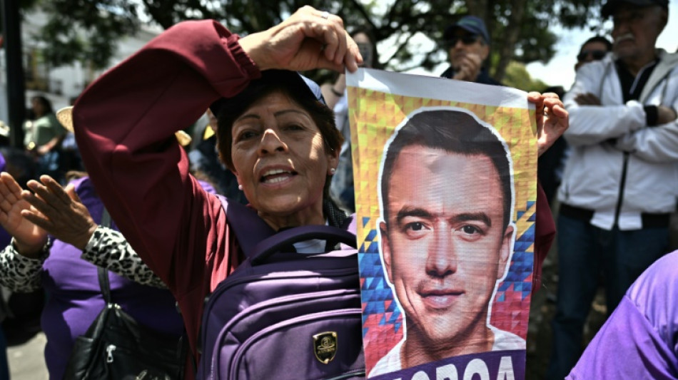 Equateur: dirigeants et observateurs reconnaissent la réélection de Noboa