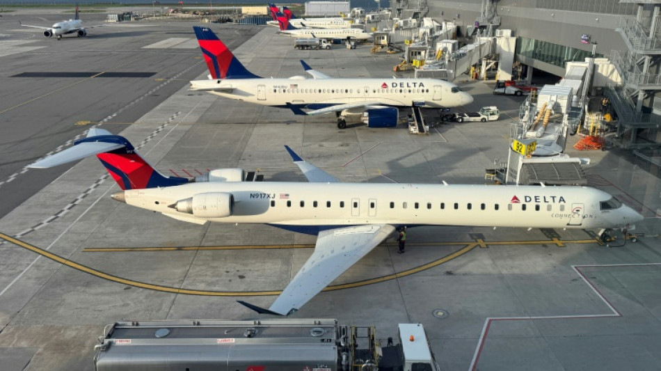 Global stocks mostly rise, shrugging off US tariff threats 