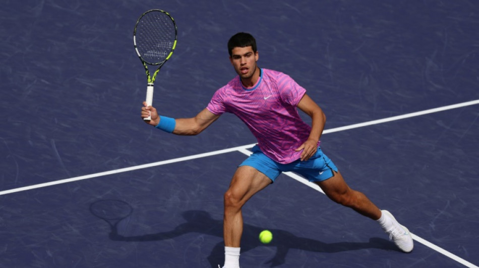 Alcaraz vence Marozs&aacute;n e vai enfrentar Zverev nas quartas em Indian Wells; Sinner avan&ccedil;a