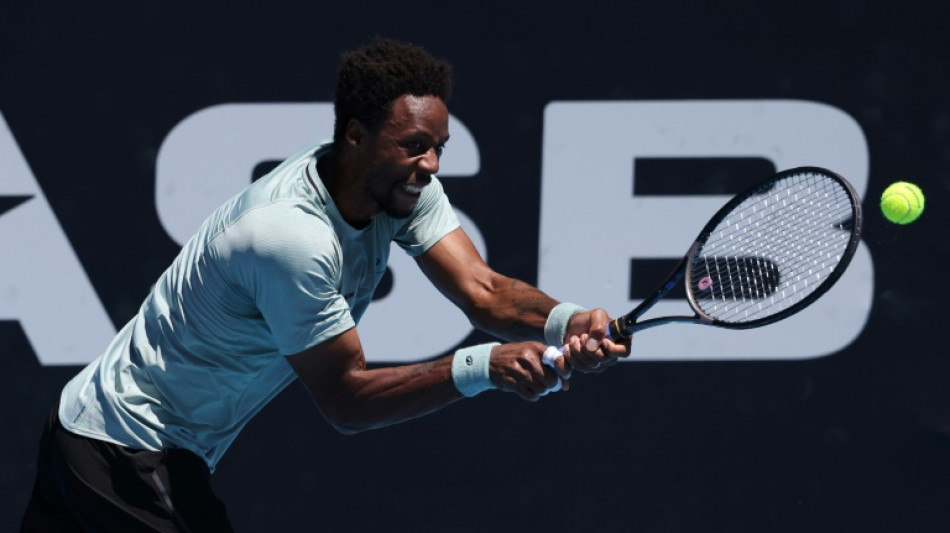 Monfils se torna, aos 38 anos, o campe&atilde;o mais velho do ATP Tour ao vencer em Auckland