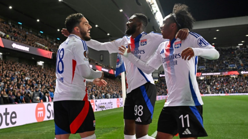 Lyon goleia Rangers (4-1) e soma segunda vit&oacute;ria na Liga Europa