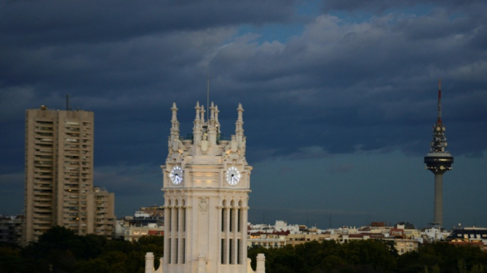 Espa&ntilde;a detiene al "hombre de los mil nombres", pr&oacute;fugo de Per&uacute;
