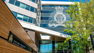 Ataque a tiros em escola e arredores deixa nove mortos no Canad&aacute;