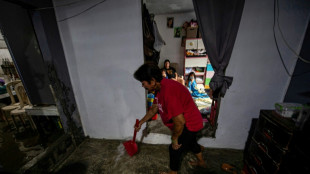 A contracorriente, filipinos luchan contra el avance del mar en una isla en vías de desaparición