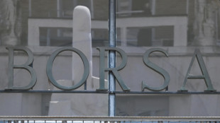 Borsa: Milano verso la parit&agrave; (-0,15%) con Stellantis ed Eni