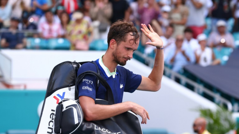 Tennis: Daniil Medvedev, le N.2 mondial, bless&eacute;, "probablement absent pour un &agrave; deux mois" (joueur) 