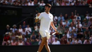 Wimbledon: Alcaraz bouscul&eacute;, Medvedev et Rune &eacute;limin&eacute;s, Sabalenka sans forcer