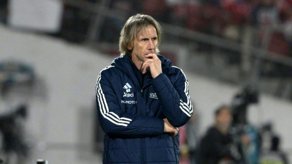 S&aacute;nchez e Vidal lideram lista de convocados do Chile para jogos contra Argentina e Bol&iacute;via