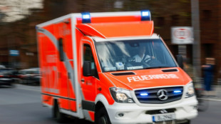 77-J&auml;hriger bricht in Bayern bei Arbeitsunfall durch Dach und stirbt