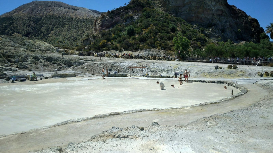 Ingv, satelliti e IA per monitorare sistema idrotermale di Vulcano