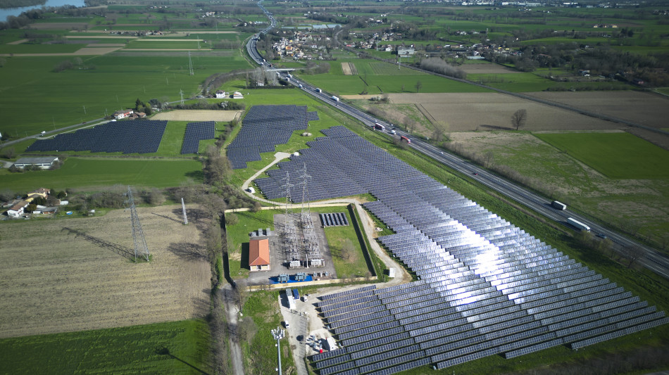 Centrale solare di Neoen ad Arena Po per data center Equinix