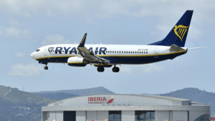 España multa a cuatro aerolíneas de bajo coste por cobrar el equipaje de mano