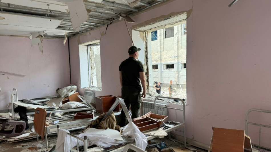 Ukraine: au moins trois soldats tués et 18 blessés par une frappe russe contre un camp d'entraînement