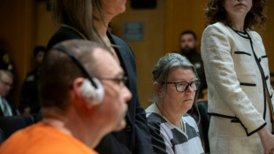 Pais de autor de ataque a escola s&atilde;o condenados &agrave; pris&atilde;o nos EUA