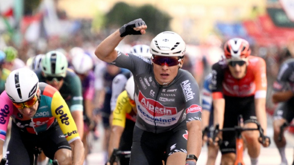 Tour d'Espagne: Philipsen r&eacute;cidive et remporte au sprint la 8e &eacute;tape