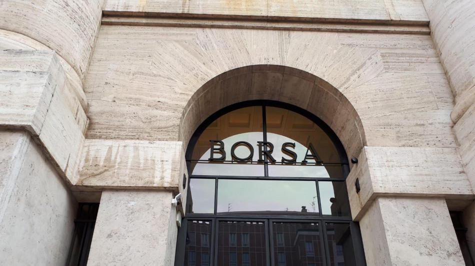 ++ Borsa: Milano chiude in rialzo, sopra i 42mila punti ++