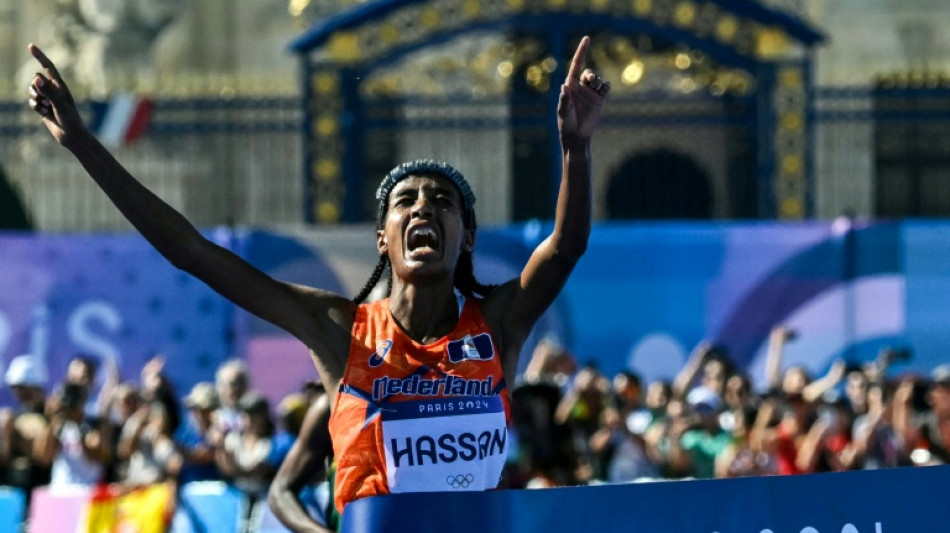 Sifan Hassan despide el atletismo con triunfo memorable en marat&oacute;n