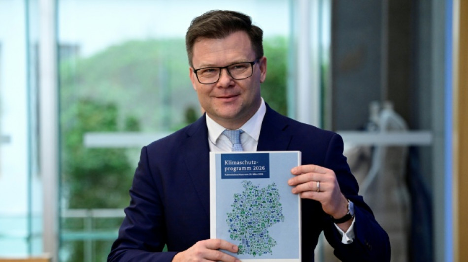 Klimaschutzprogramm soll CO2-Aussto&szlig; verringern - Umwelthilfe k&uuml;ndigt Klimaklage an