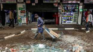 Al menos 16 muertos y miles de tiendas saqueadas tras las manifestaciones en Kenia