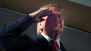 Hu&eacute; &agrave; New York avant un match de la finale NBA, Trump assure qu'il s'agissait d'encouragements
