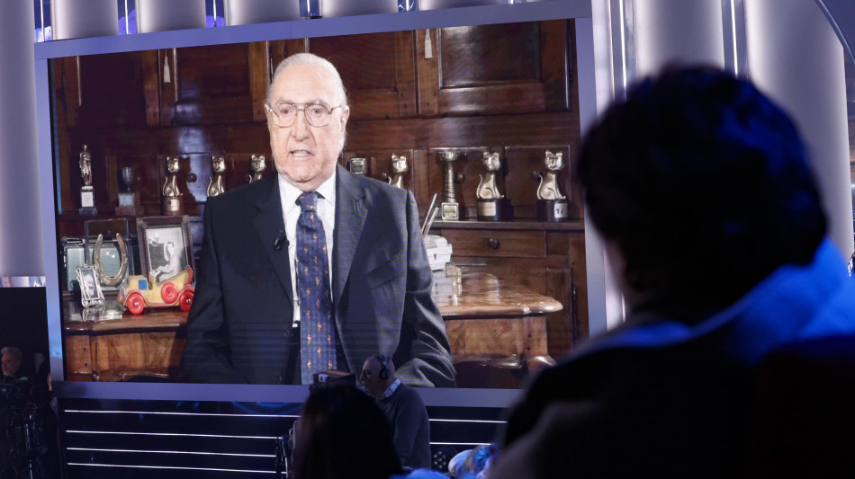 Pippo Baudo, camera ardente al Delle Vittorie