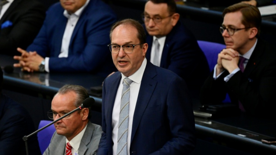 Dobrindts Pl&auml;ne f&uuml;r sichere Herkunftsstaaten sorgen f&uuml;r Kritik