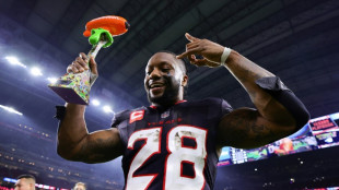 NFL Texans lose 1,000-yard rusher Mixon for four games