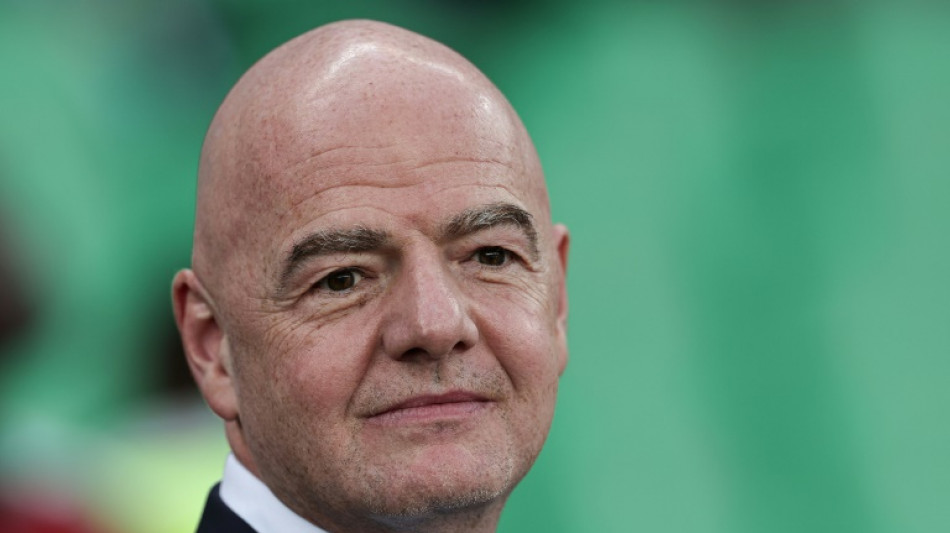 Infantino pede que Uruguai garanta seguran&ccedil;a no esporte ap&oacute;s &aacute;rbitro levar pedrada