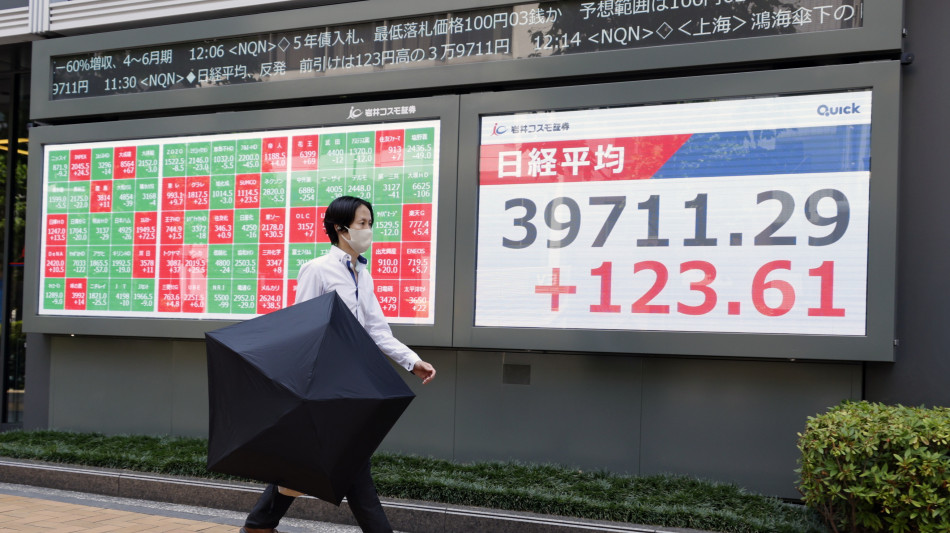 Borsa: Tokyo, apertura in leggero rialzo (+0,10%)