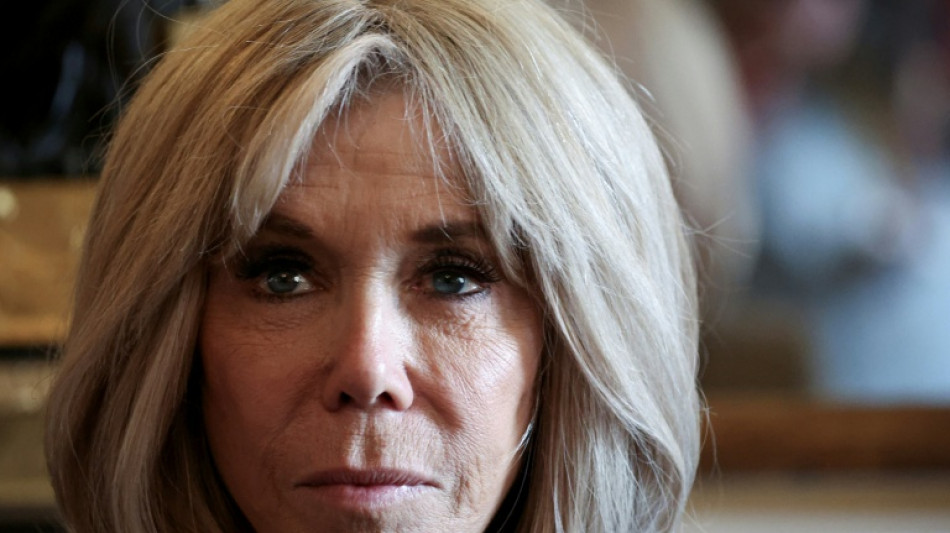 Cyberharcèlement de Brigitte Macron: à la barre, Zoé Sagan défend le droit à "la satire"