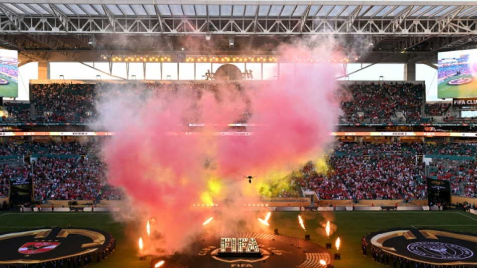 Entrada em campo no "estilo NBA", a pol&ecirc;mica novidade na Copa do Mundo de Clubes