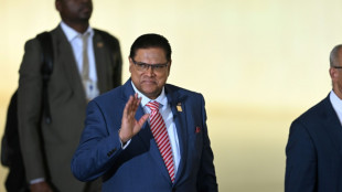 La producci&oacute;n petrolera en Surinam "puede ir de la mano con el estatus de carbono negativo", dice su presidente