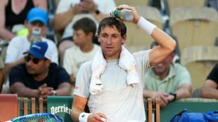 Ruud sofre com o calor, mas avan&ccedil;a &agrave; 2&ordf; rodada de Roland Garros
