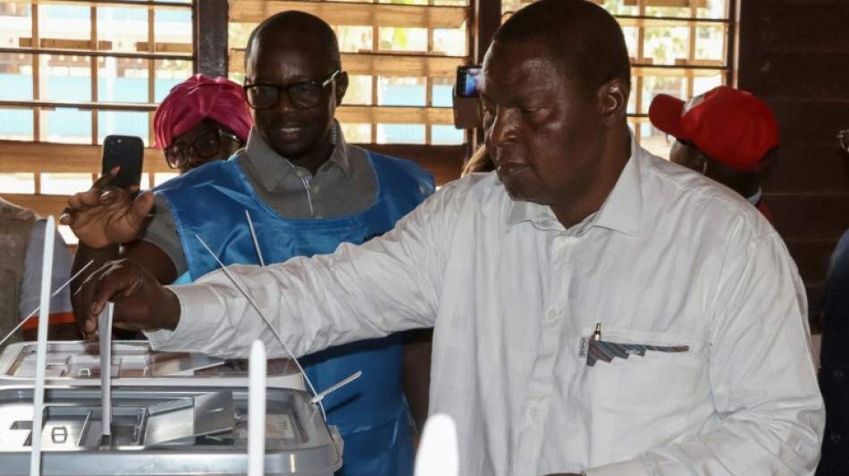 Zentralafrikanische Republik: Pr&auml;sident Touad&eacute;ra wiedergew&auml;hlt