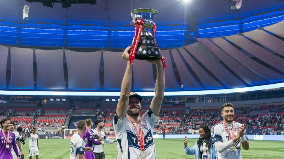 "Erfolgreichster Titel-Hamster": Müller feiert Rekord-Titel